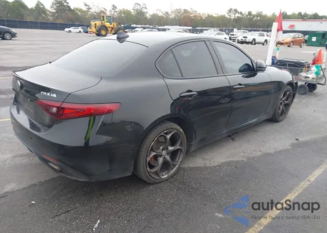 2018 Alfa Romeo Giulia Ti Sport Awd z USA, uszkodzony, nr VIN ZARFAEEN4J7573216